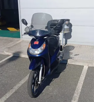 Piaggio Liberty 125cc Scooter Azul
