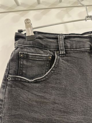 Pull&Bear Shorts Vaqueros Negros Deshilachados