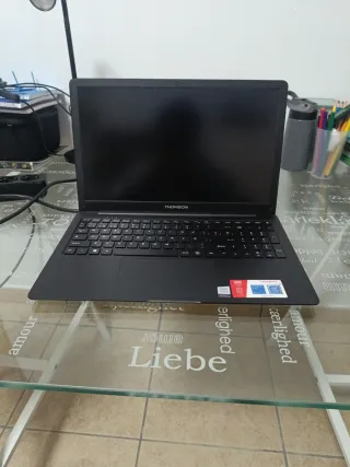 Portátil Thomson Negro