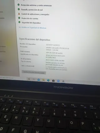 Portátil Thomson Negro