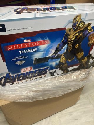 Estatua Thanos Armored 1000 Unds