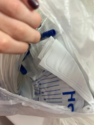 Bolsas AIESI 2L con grifo 120cm