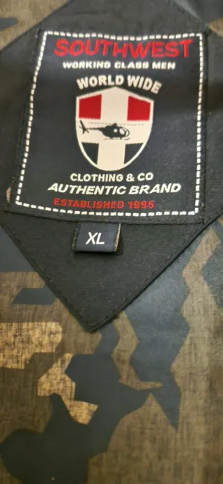 Chaqueta Southwest azul, roja y blanca