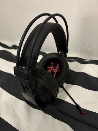 Nintendo Switch + Accessori + Cuffie