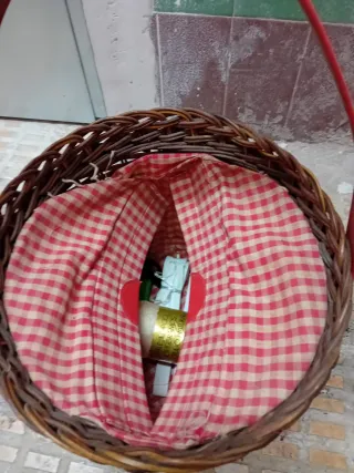 Canasto de mimbre con forro