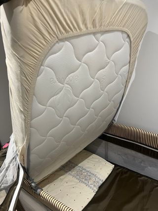 Cuna de viaje para bebé con colchón