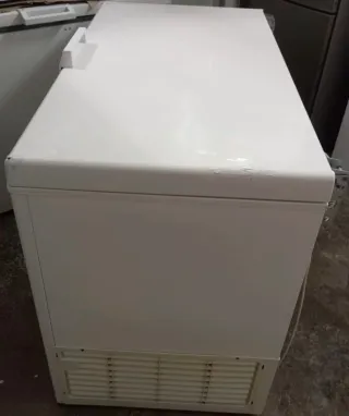 Congelador Indesit Grande por 200€!