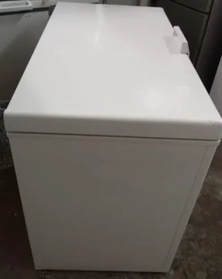 Congelador Indesit Grande por 200€!