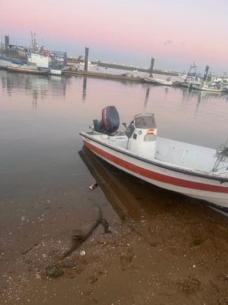 Embarcación de pesca Caher 5m