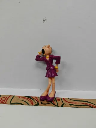 Figura Olivia (Popeye) Traje Morado Yolanda