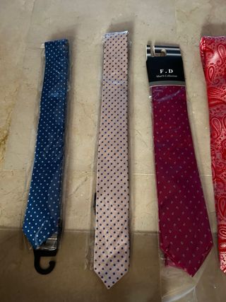 Lote Corbatas, Pañuelos, Tirantes y Cinturones