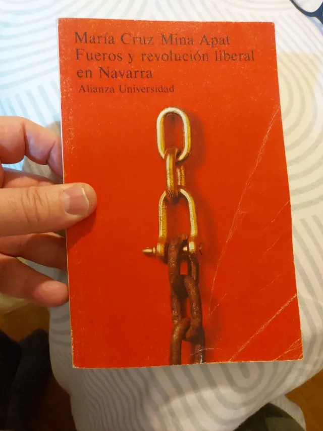 Fueros y revolución liberal en Navarra (Alianz...