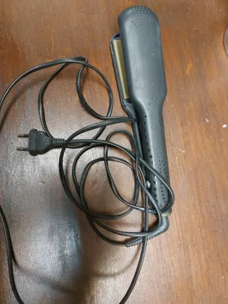 Piastra per capelli ghd max nera