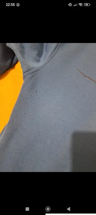 Sudadera azul con estampado de Stitch