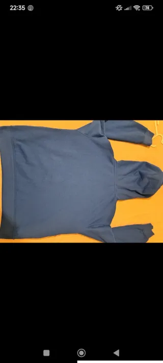 Sudadera azul con estampado de Stitch