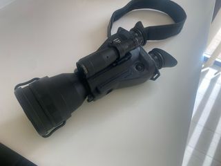 Prismáticos nocturnos Armasight Gen 2+