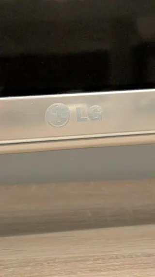 Televisor LG 45' Negro