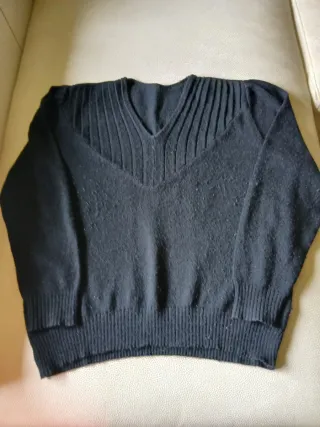 Maglietta vintage a V nera