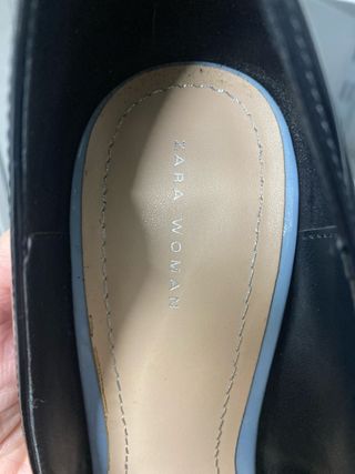 Zapatos de charol Zara negros