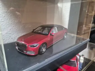 Mercedes Maybach S-Class Almost Real 1/18