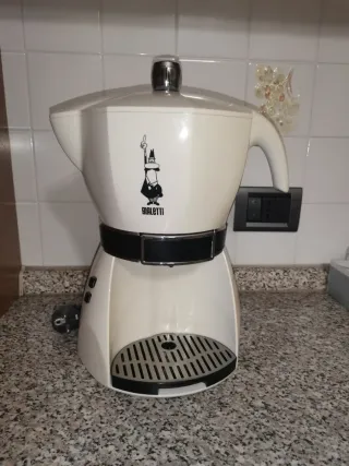 Macchinetta Caffè Bialetti a forma di Moka