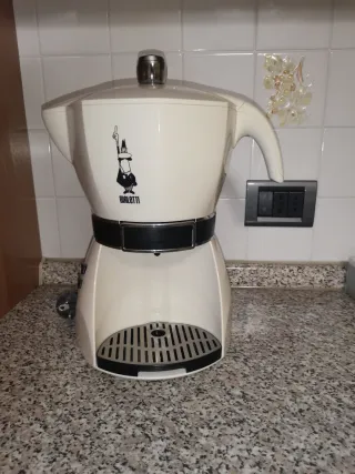 Macchinetta Caffè Bialetti a forma di Moka