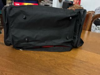 Borsa da palestra sportiva rossa e nera