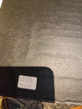 Lote platos enmarcados de porcelana decorada