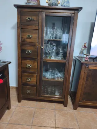 Conjunto muebles de salón madera maciza.