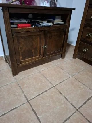 Conjunto muebles de salón madera maciza.