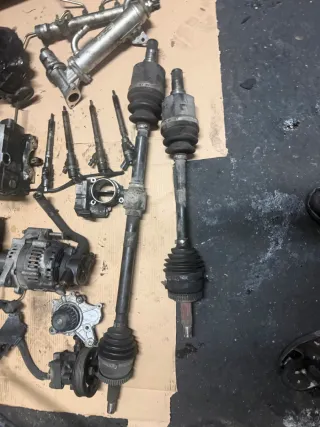 Despiece Motor Kia Carens III CRDI 140 CV