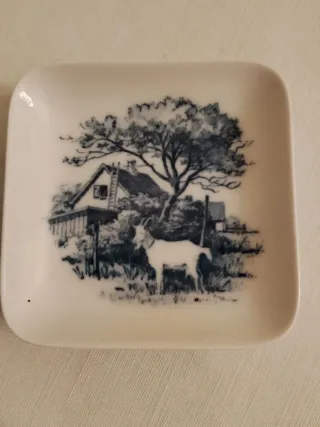 5 Piatti in Porcellana Royal Copenhagen