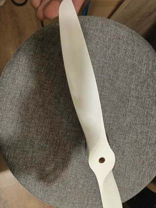 Hélice madera RC 18" DFDL orificio 10mm