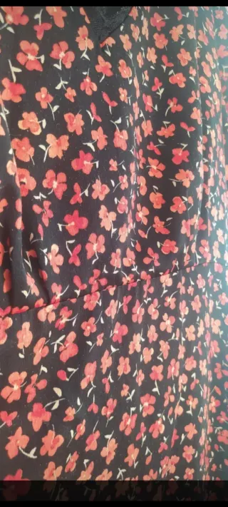 Vestido Mango flores negro y rojo