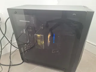 Computer da Gaming GAMEPC con Monitor, Tastiera e Mouse