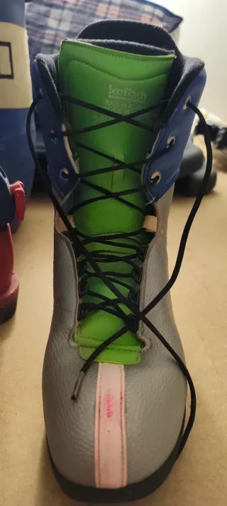 Bota de esquí de travesía