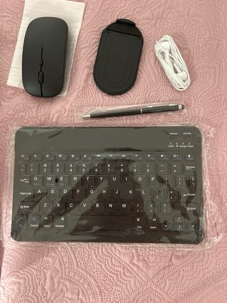 Tablet con Teclado, Ratón y Accesorios