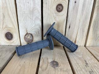 MANGUITOS RENTHAL GRIP TECH DUAL GREY 2