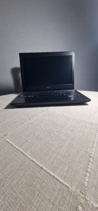 Portátil Dell Pro Intel Core como nuevo