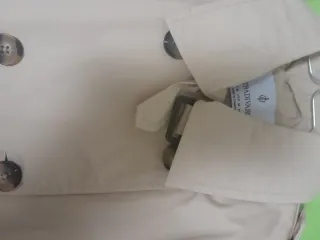 Gabardina Stradivarius Beige