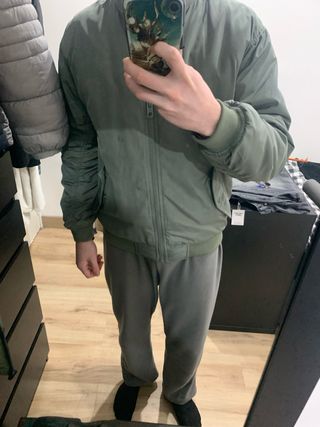 Chaqueta bomber verde militar