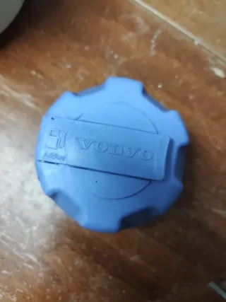 Tapa AdBlue Volvo Azul