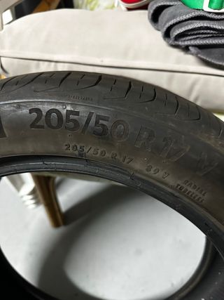 1 Neumático Continental premium contact 205/50/17