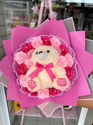 Peluche Oso con Rosas Eternas