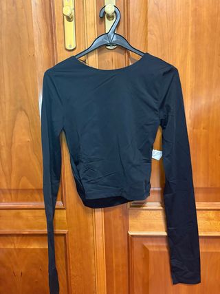 Top Pull&Bear negro espalda abierta