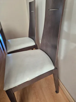 Mesa comedor extensible y 6 sillas (a tapizar)