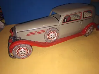 Coche de hojalata Paya Auto Sedan