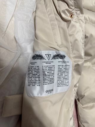 Plumífero Guess Beige
