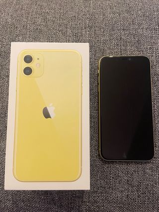 iPhone 11 64GB amarillo