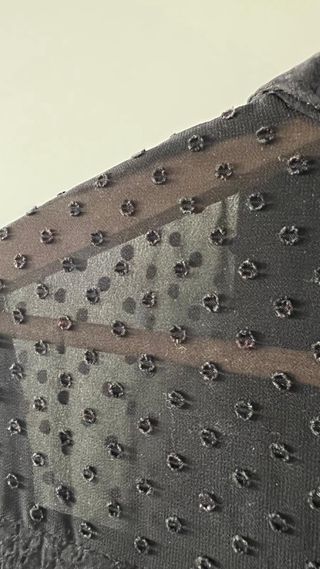 Camisa Naf Naf negra talla 42 con plumeti